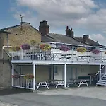 The Halfway House 4* Leeds