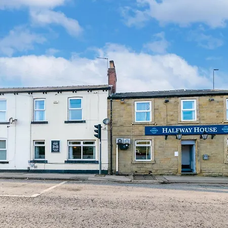 Bed and breakfast The Halfway House 4*