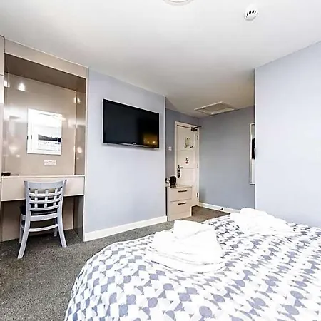 The Halfway House Bed & Breakfast 4*