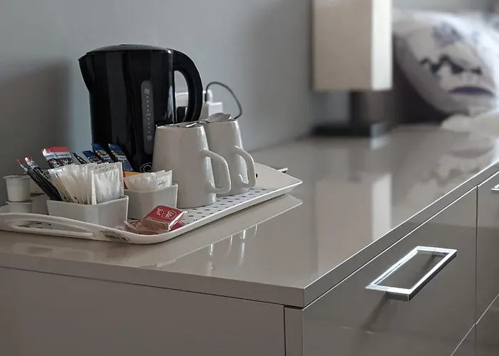 Bed & Breakfast The Halfway House 4*