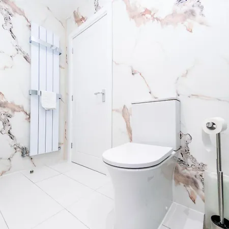 The Halfway House Panzió